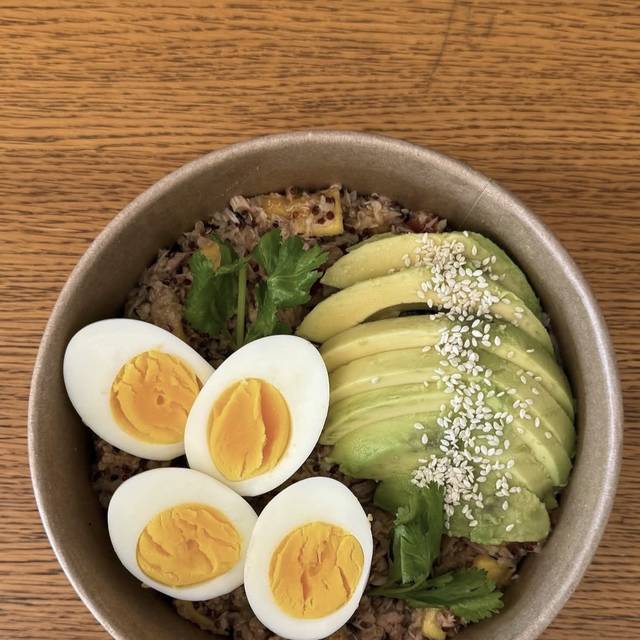 Bowl quinoa, thon & avocat